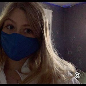 Meet your Posher, Abbey